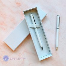 Elegantly White Pen Favors