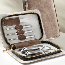 Manicure Set in Leather