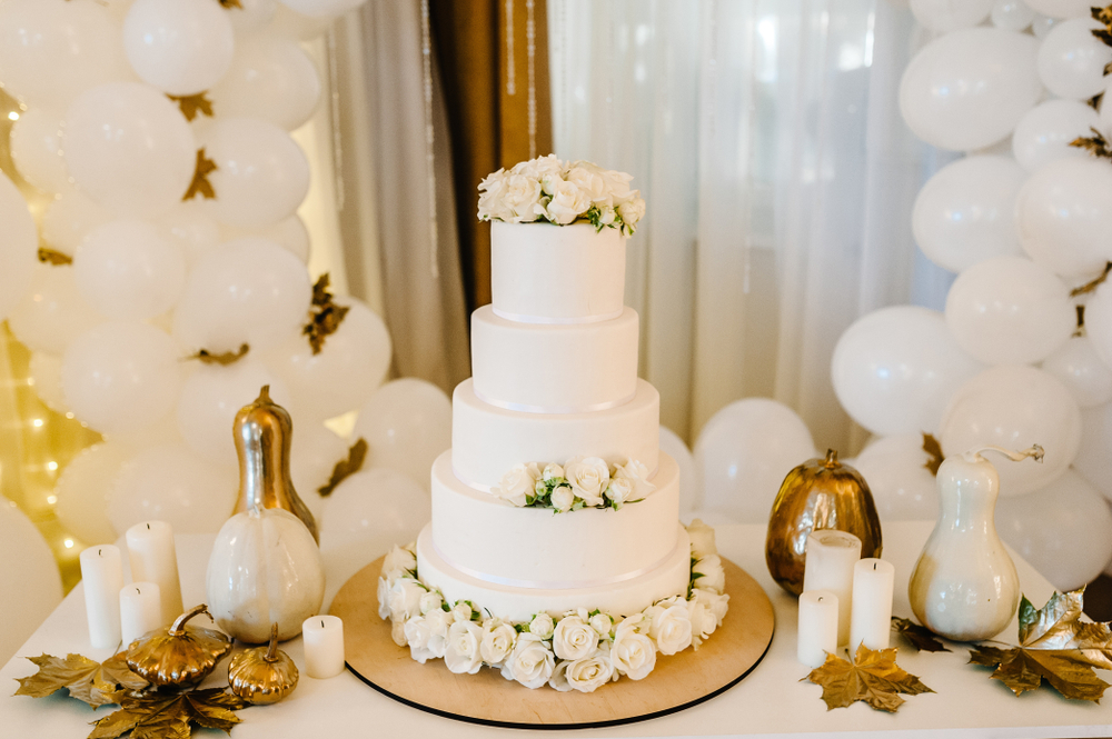 Stay Golden-Taking Advantage of One of 2020s Hottest Wedding Trends